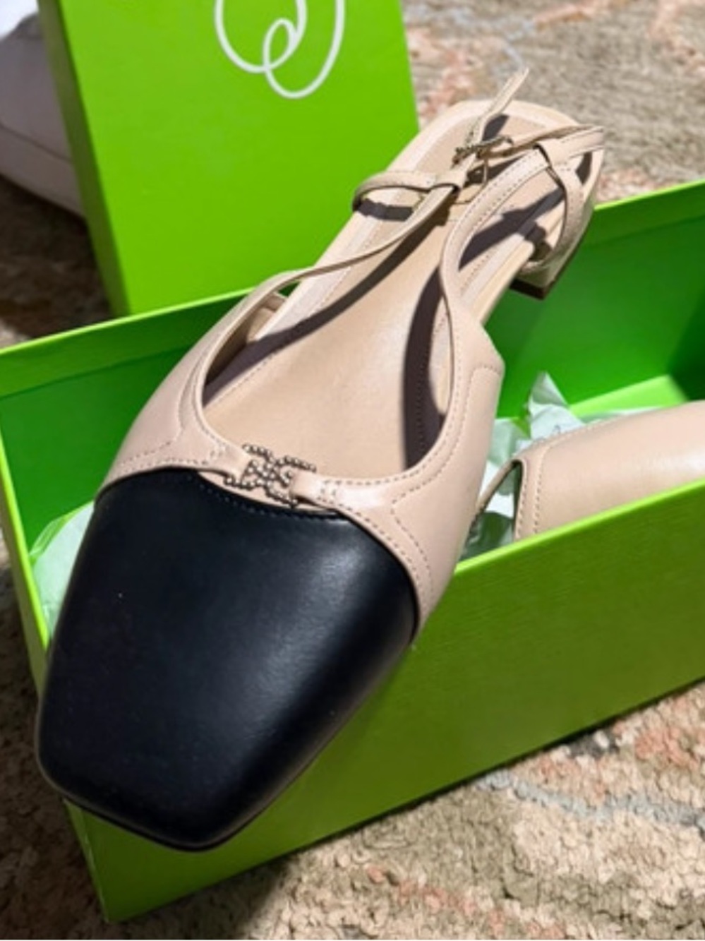 Sam Edelman Two-Tone Beige and Black Slingback Flat 8.5 NEW